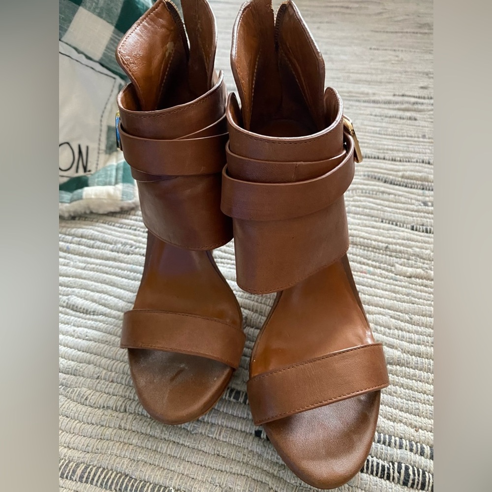 BCBGeneration Sandals